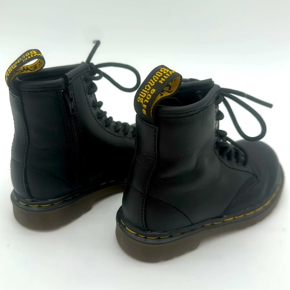 Dr. Martens 1460 8-Eye Boot - Toddler Size 6 - Black Size Zip EUC